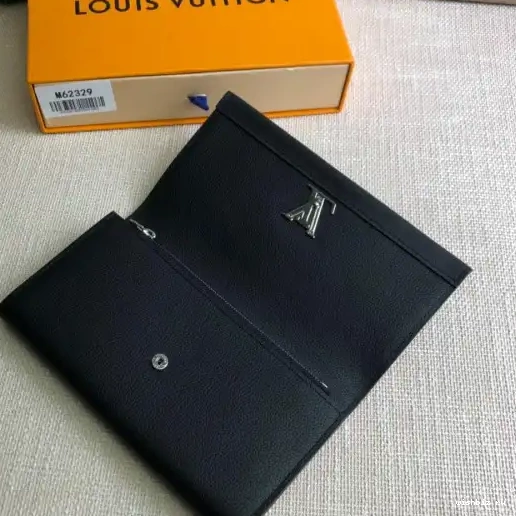 WIS LOCKME LOUIS WALLET VUITTON 0328